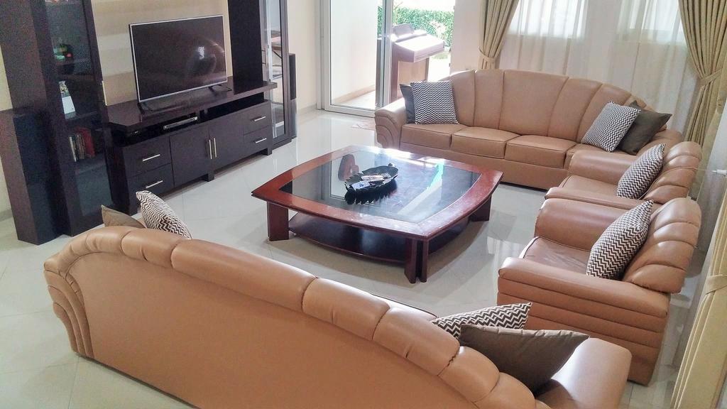 Villa Rumah Ibu Dago Bandung Esterno foto