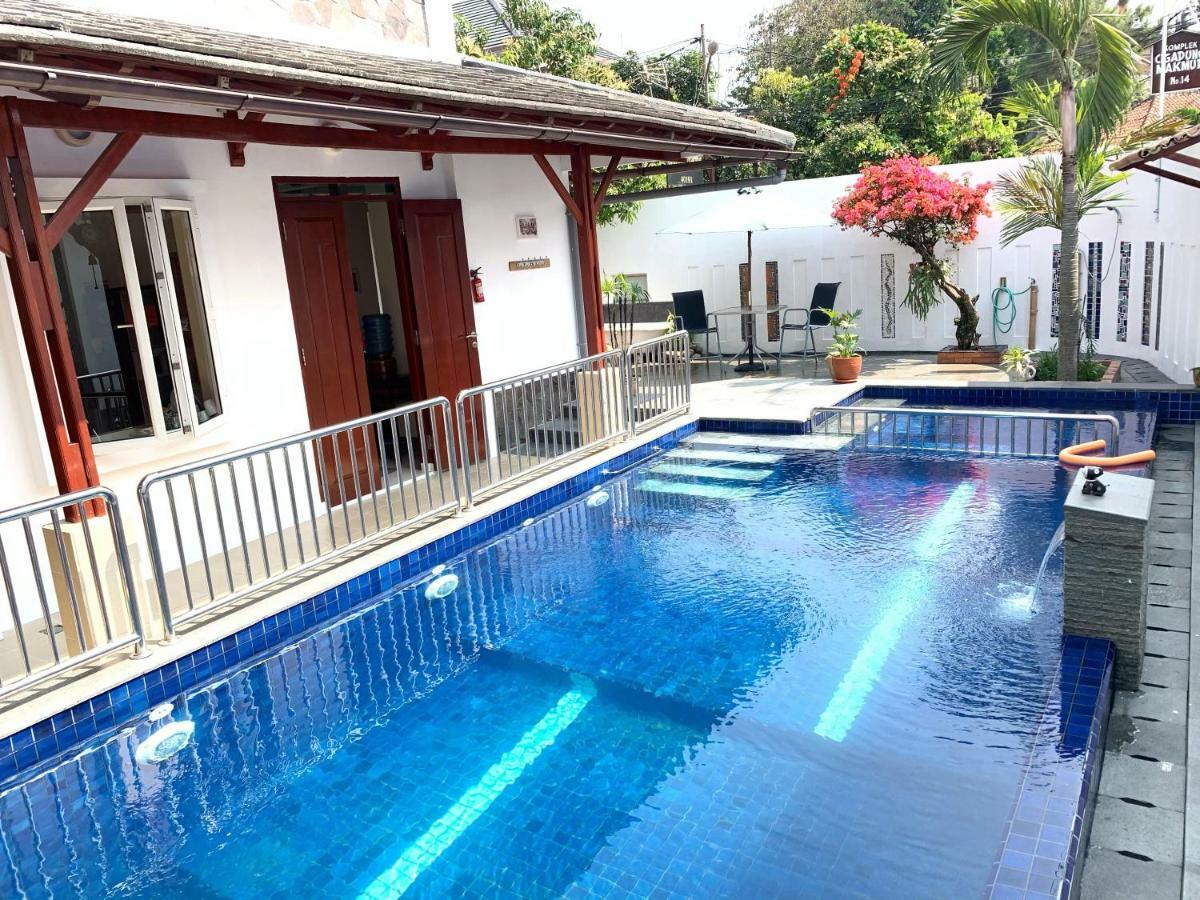 Villa Rumah Ibu Dago Bandung Esterno foto