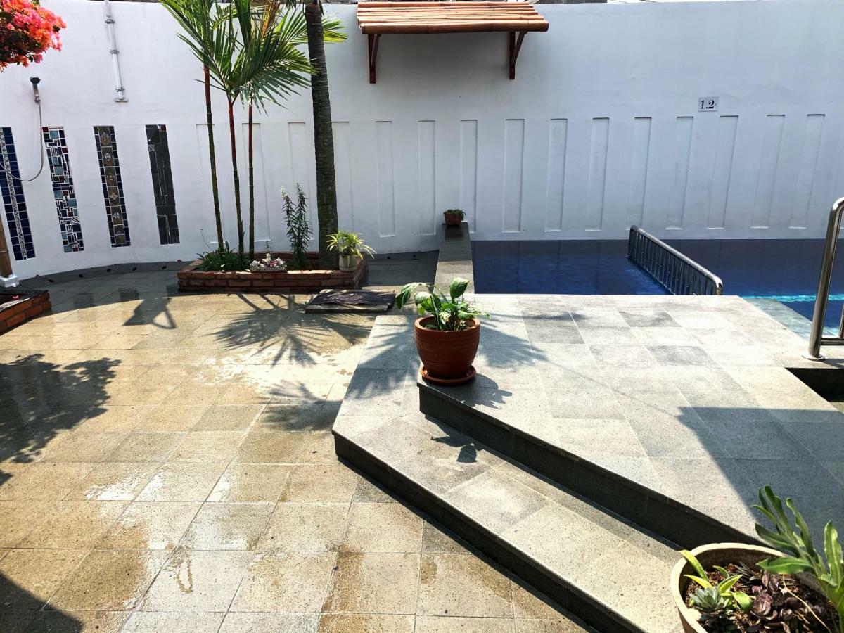 Villa Rumah Ibu Dago Bandung Esterno foto