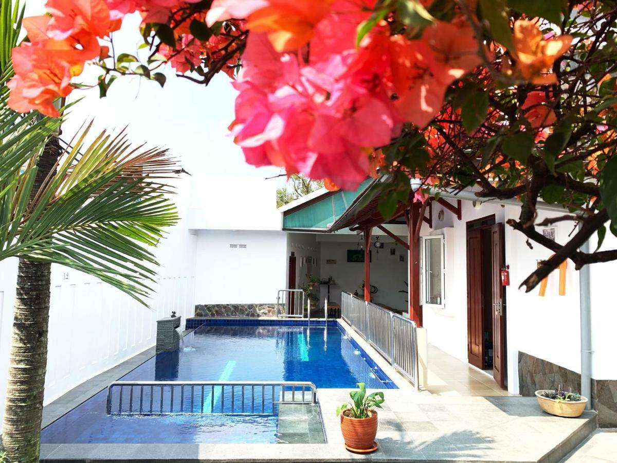 Villa Rumah Ibu Dago Bandung Esterno foto