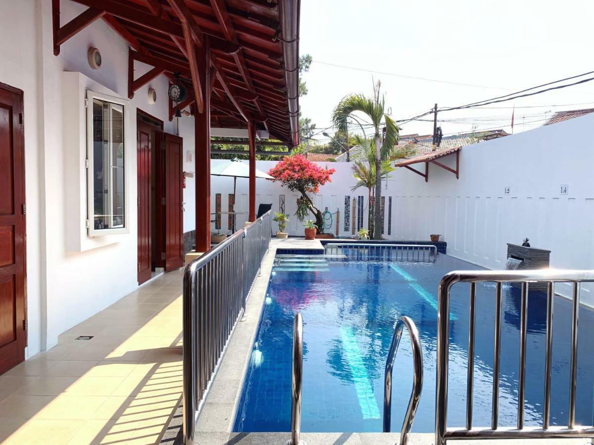 Villa Rumah Ibu Dago Bandung Esterno foto