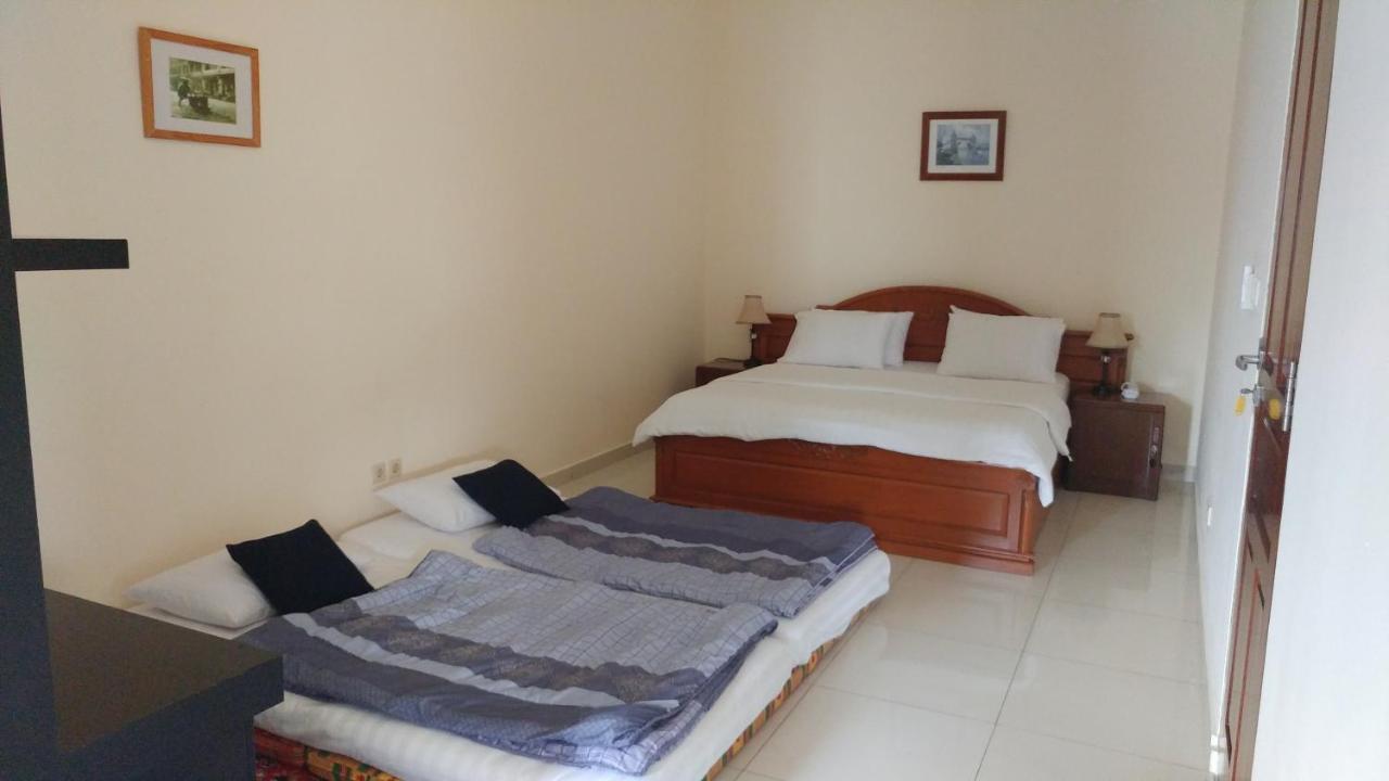 Villa Rumah Ibu Dago Bandung Esterno foto