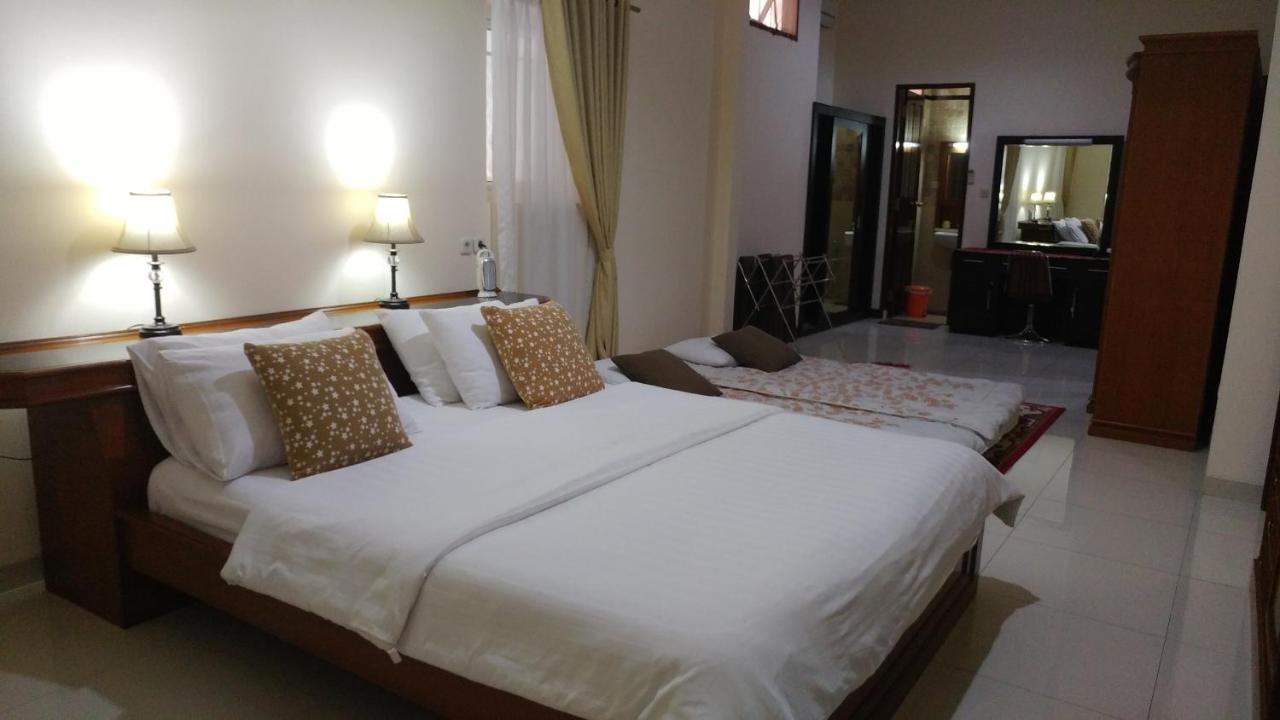 Villa Rumah Ibu Dago Bandung Esterno foto